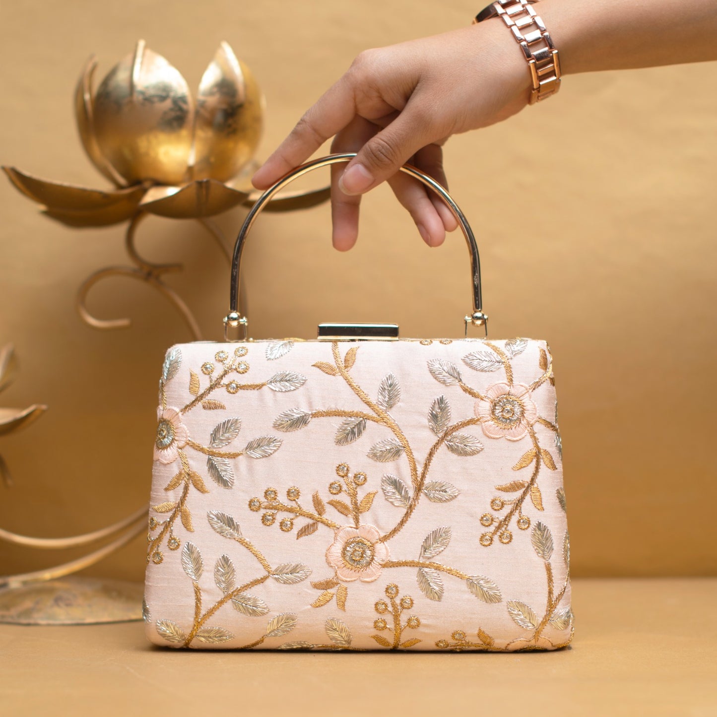 Cream embroidered handle clutch