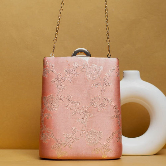 Vertical Clutches - peach