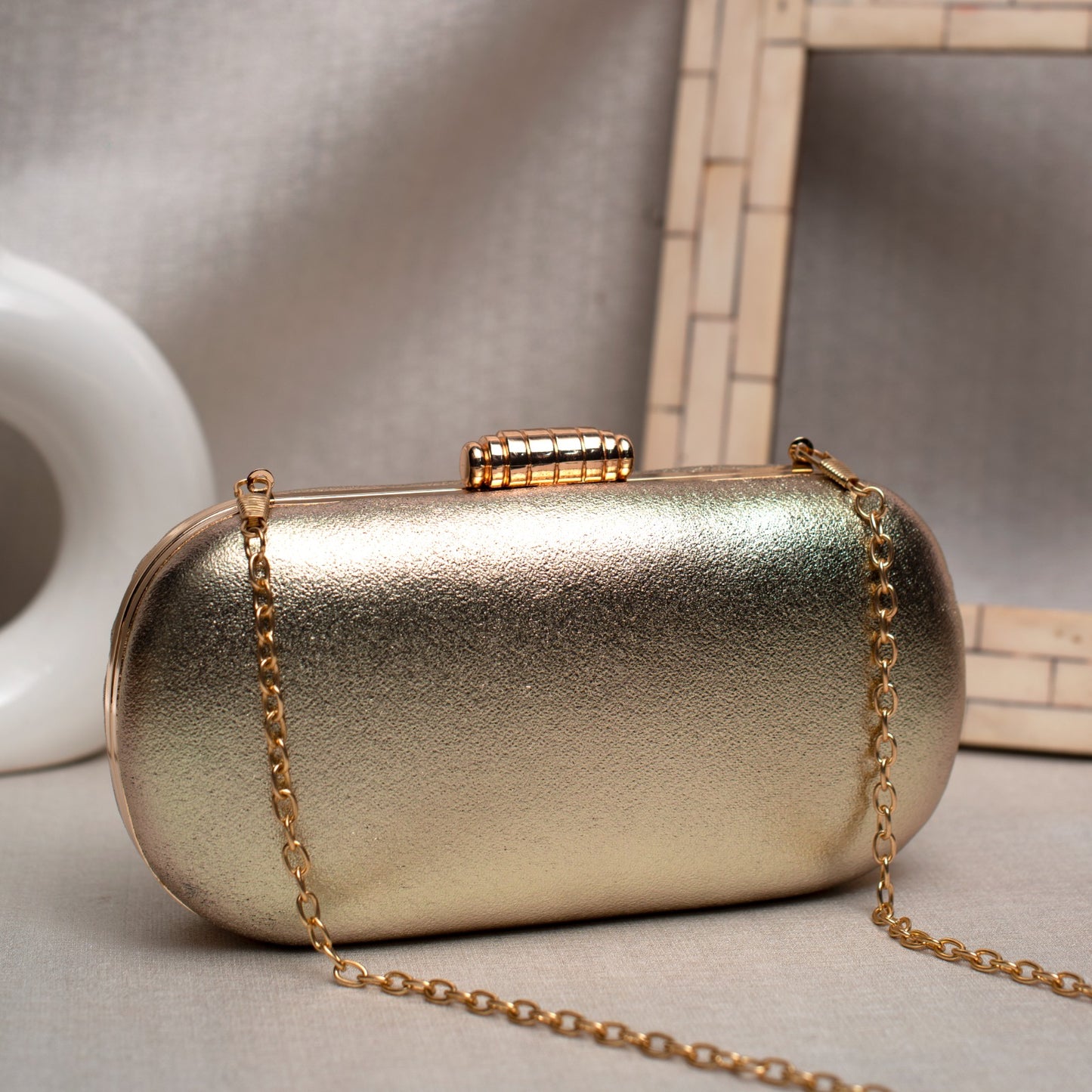 Cream capsule shape